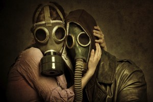 Couples_in_love_Gas_mask_440906